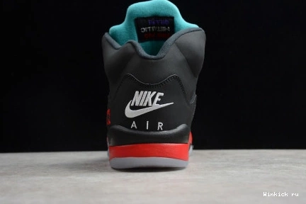 3” JORDAN RETRO “TOP AIR 5 1016